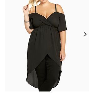 High low cold shoulder top